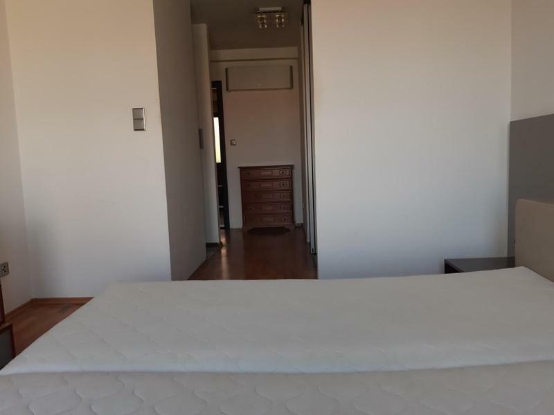 Pleasant Apartment Under The Bratislava Castle Exterior foto
