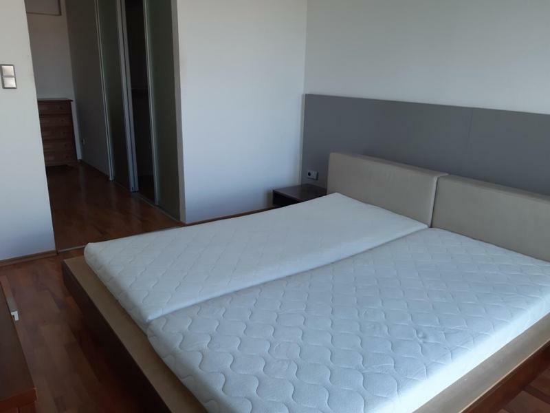 Pleasant Apartment Under The Bratislava Castle Exterior foto